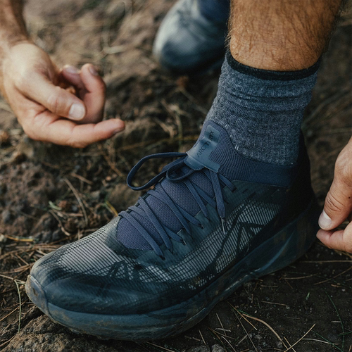 代购ARC'TERYX Sylan 2始祖鸟石墨蓝轻量透气碳板户外越野跑鞋男