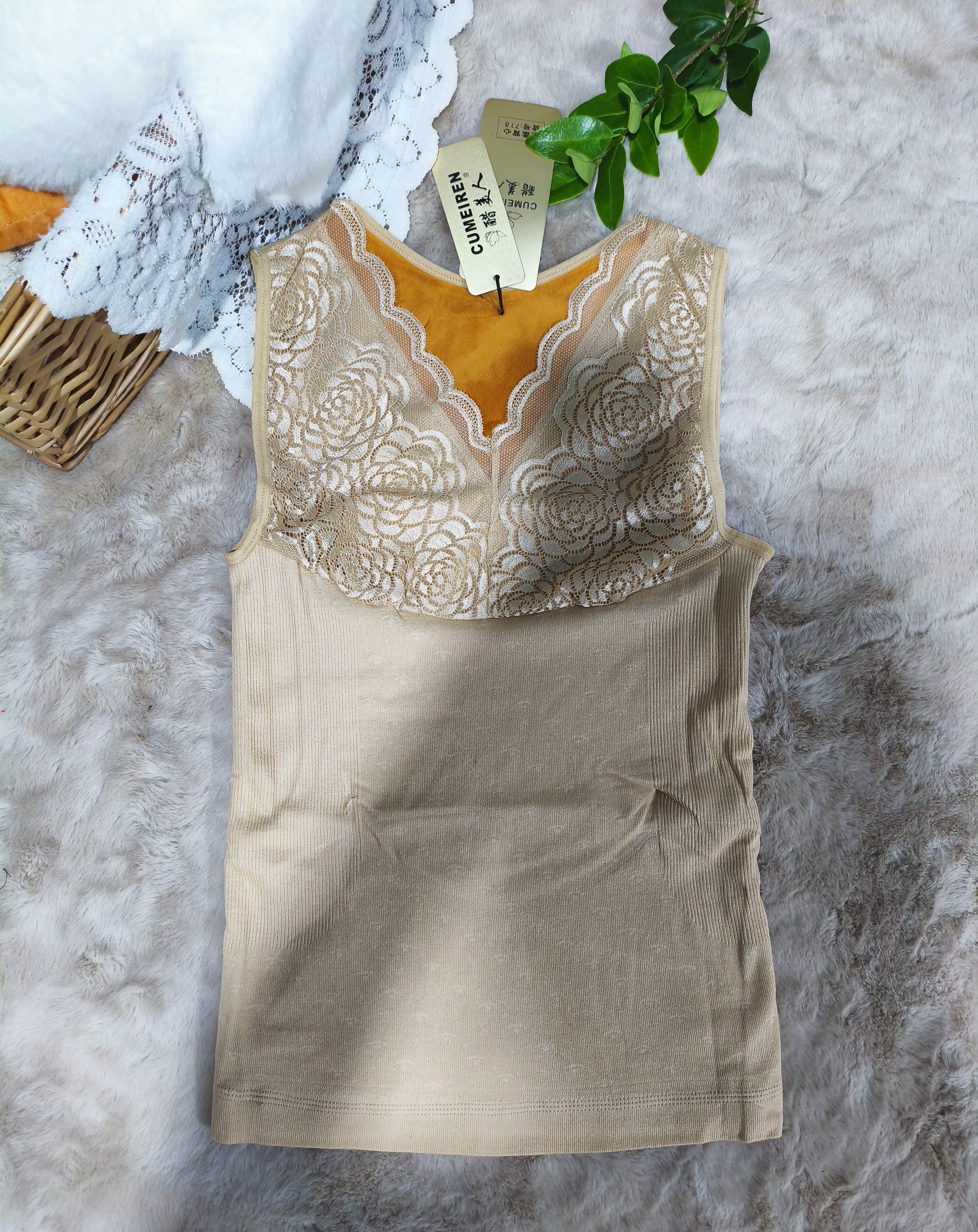 实体店下架女士加绒秋冬保暖塑身衣马甲内衣均码软蕾丝领舒适背心,女士内衣/男士内衣/家居服,保暖背心,淘宝优惠券,粉丝福利购,淘宝优惠卷