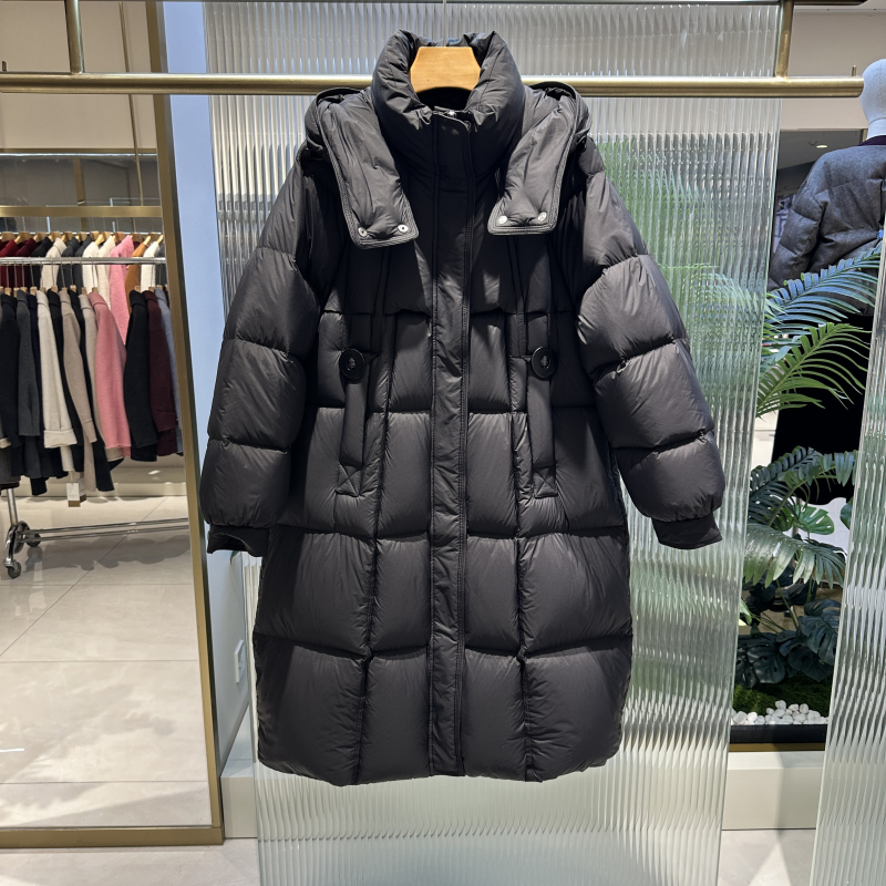 宽松连帽中长款羽绒服