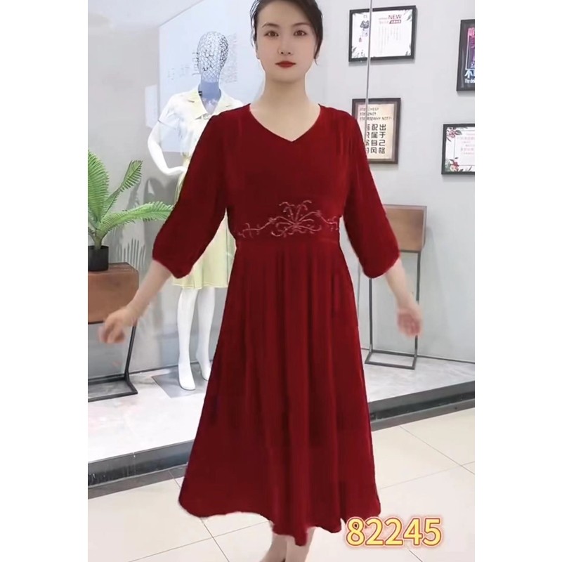 怡博源2023秋季新款宽松大码刺绣烫钻桑蚕丝植绒真丝连衣裙82245