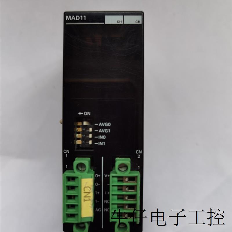 编程器 PLC . CPM2C-MAD11-JG