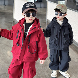 男童秋冬装套装2025新款加绒加厚儿童装男孩宝宝冬季工装保暖衣服