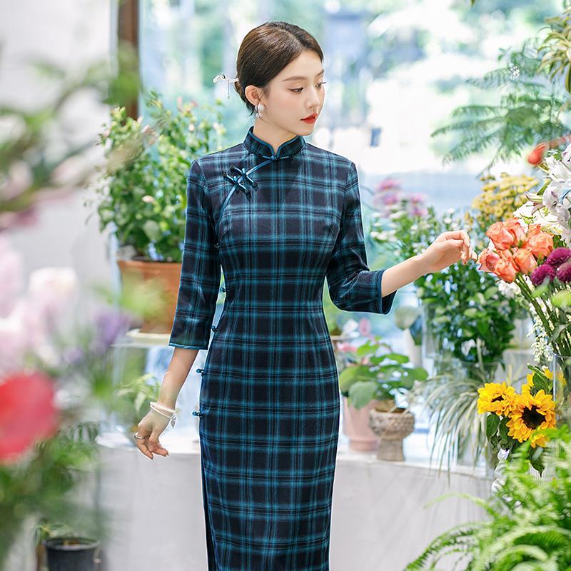 2025年春秋款格子旗袍民国风日常可穿显瘦长袖长款高档连衣裙礼服