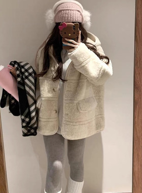 白色连帽羊羔毛外套女新款冬装加厚保暖高级感皮毛一体环保皮草