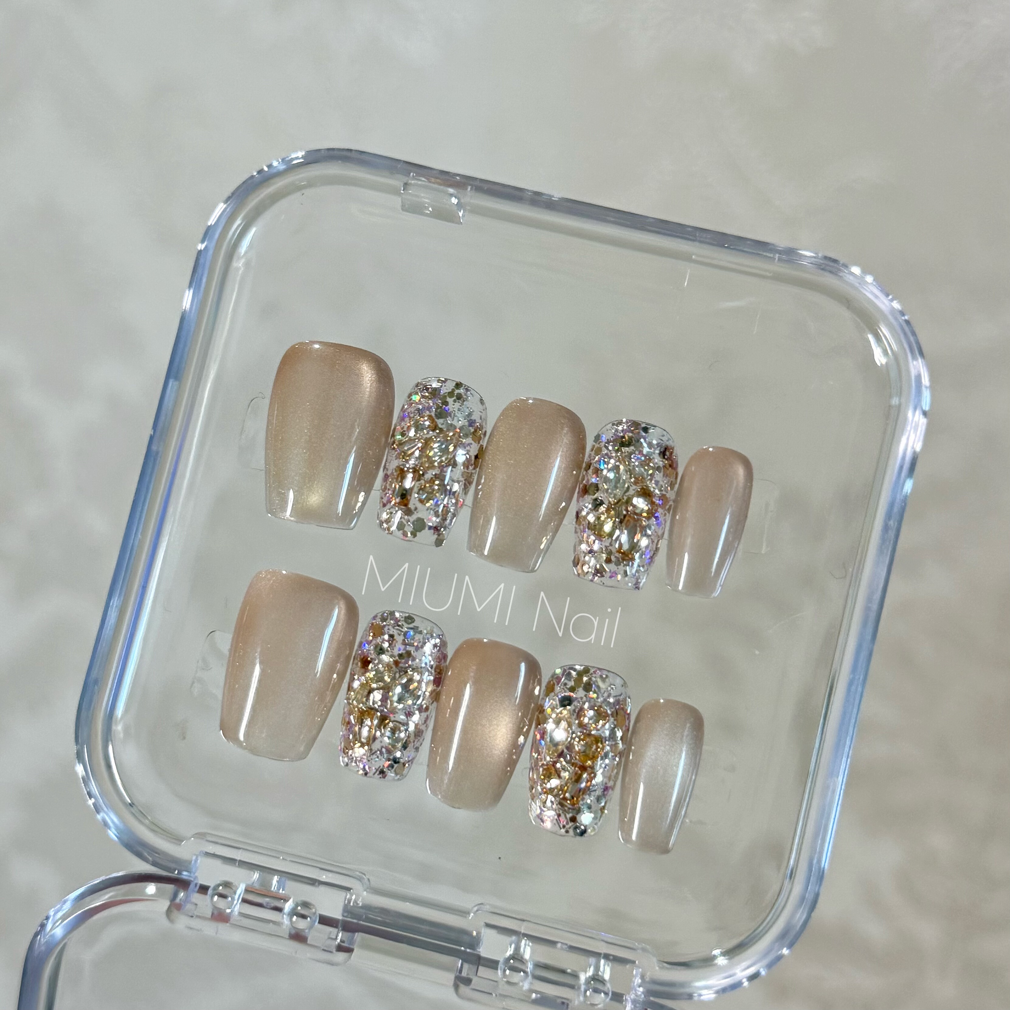 板栗碎冰｜MiuMi 锆石猫眼穿戴甲手工定制穿戴美甲