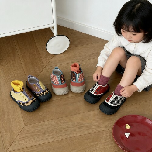 SHE IS EMMA早秋新款 儿童韩系撞色一脚蹬帆布鞋幼儿园软底休闲鞋