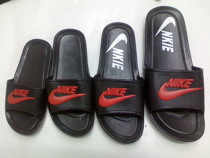 Pantoufles enfants en autre pour été - semelle plastique - Ref 1018478 Image 1