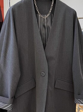 高级感气质名媛宽松慵懒风休闲v领西装外套女春装别致超好看西服