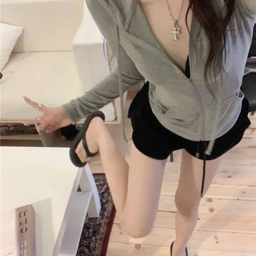 春秋薄款连帽拉链小外套女学生收腰紧身显胸大外穿辣妹开衫上衣冬