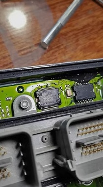 SC900504CVW1 SC900504CDH1 71049SR 福特福克电脑喷油嘴驱动芯片