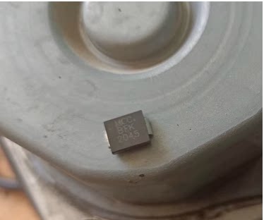原装进口30V车规TVS保护二极管DO-214AB丝印BFK