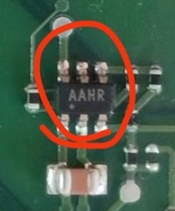 MAX8880EUT全新原装SOT23-6丝印AAHR低压差稳压器芯片