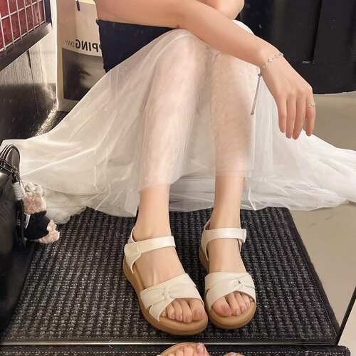罗马风格凉鞋女2026夏季露趾百搭沙滩厚底超软黑色外穿凉鞋2651
