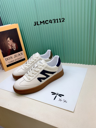 男鞋2025春夏季新款真皮平底板鞋百搭休闲运动鞋小白鞋43112