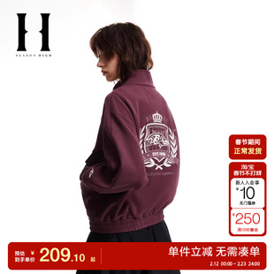 绫致SEASON HIGH冬NFL联名舒适优雅出街精致刺绣立领卫衣女