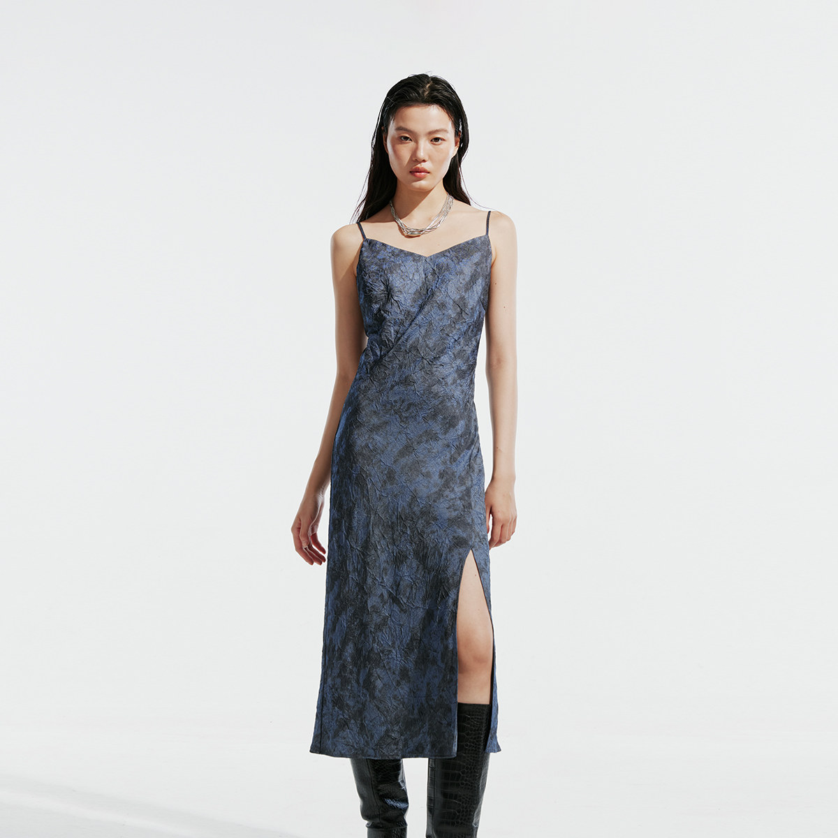 tq区绫致Vero Moda连衣裙秋冬废土风做旧水洗吊带连衣裙,女装/女士精品,连衣裙,淘宝优惠券,粉丝福利购,淘宝优惠卷