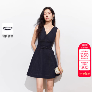腰带明线V领无袖 新款 收腰A字裙 Moda连衣裙2026春季 绫致Vero