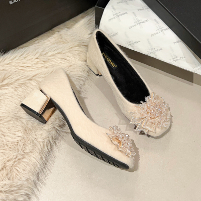 法式气质绝美~白色加绒高跟鞋