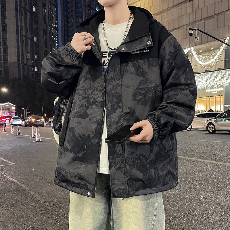 春秋季高街风连帽夹克男宽松防风迷彩拉链外套潮流街头风帅气上衣