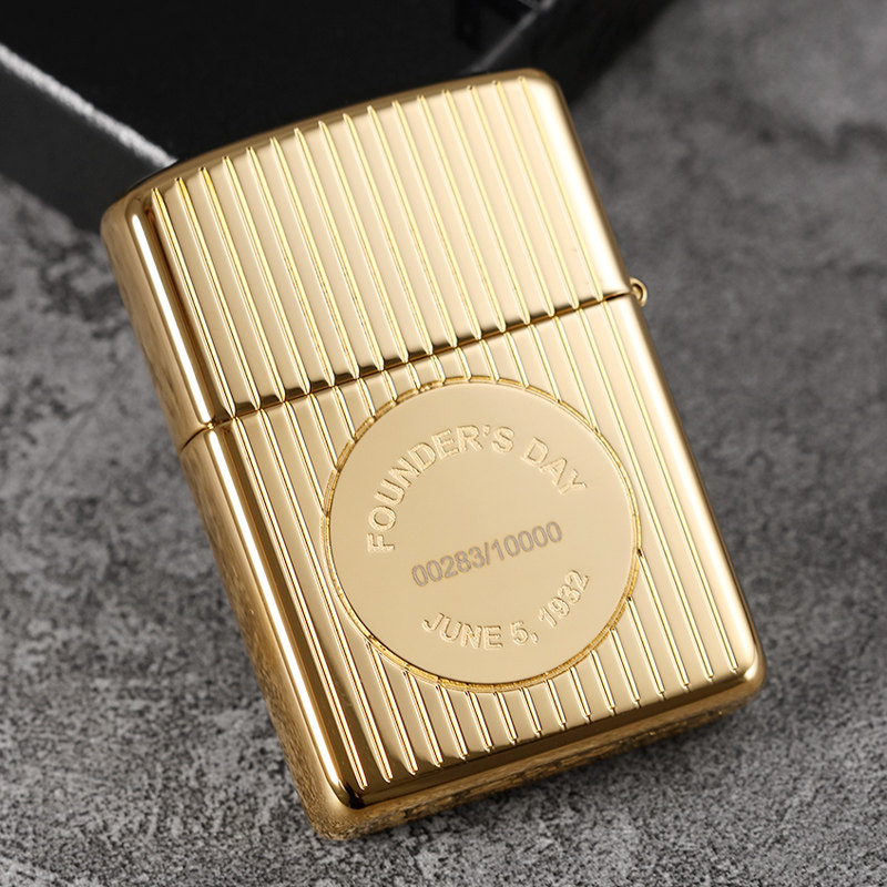 芝宝ZIPPO打火机创始人纪念日镀金盔甲机双面雕刻限量版收藏级男