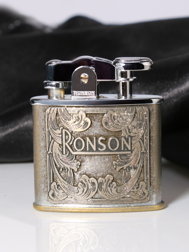 无名王一博同款 朗森R02自动机械煤油打火机怀旧做旧立体唐草标志