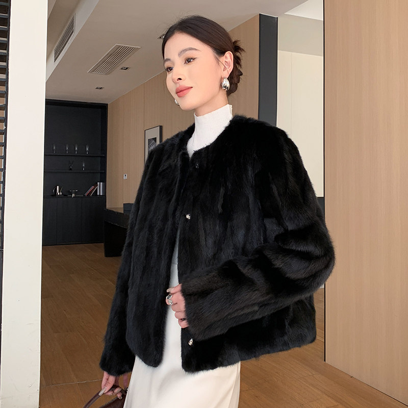 2025新款水貂毛外套女短款两面穿时尚小香风韩版海宁拼貂皮草上衣