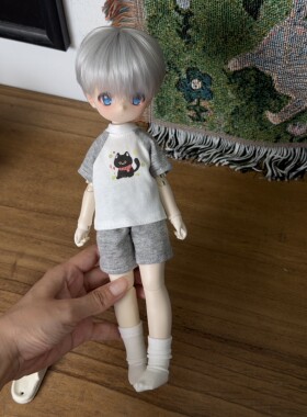 BJD6分男孩衣服休闲bjd短裤套装六分娃衣男女通穿短袖甘蔗体通穿