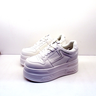 周末有约厚底增高小白鞋女2026春款百搭休闲板鞋小个子厚底6.5cm