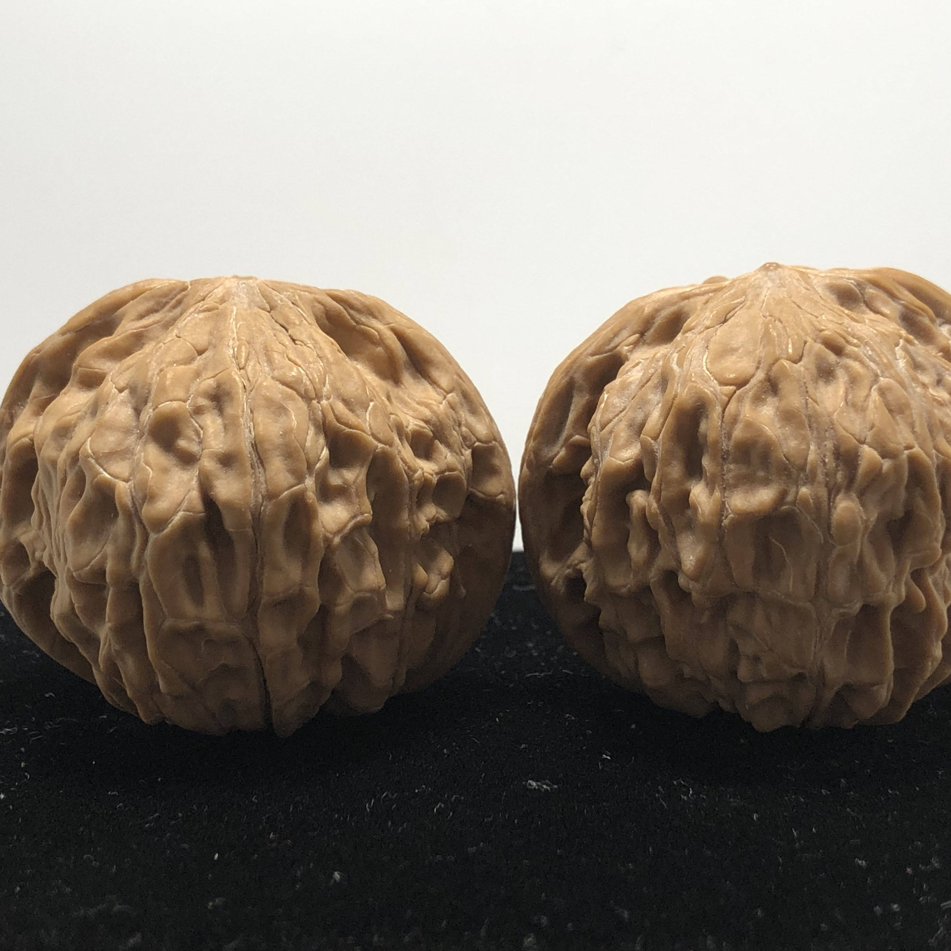 现货速发文玩核桃野外生磨盘狮子头练手款涞水手玩核桃小尺寸男女