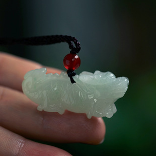 2026本命年天然翡翠立体龙吊坠生肖牌玉石挂件属相守护龙马精神