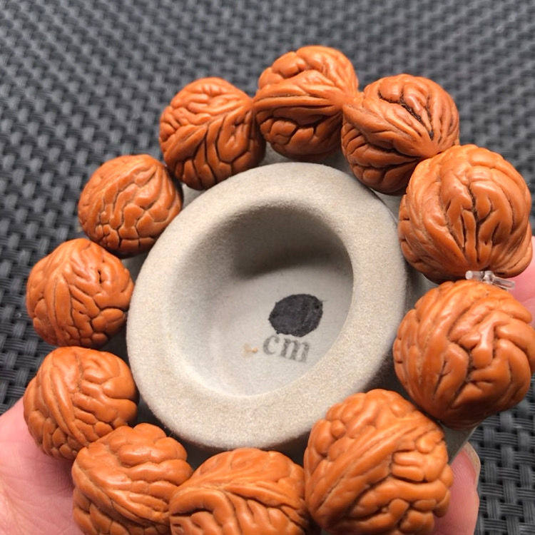 秦岭野外生霸王龙桃核手串打好底皮质好骨质硬上手佳品男女盘玩