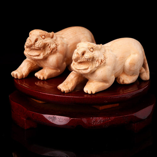 2024年摆件桃木吉祥物