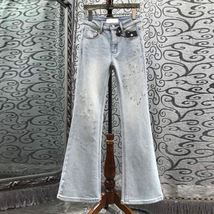 初溯2025冬季新款欧货女装复古浅蓝钻饰高腰加绒修身微喇叭牛仔裤