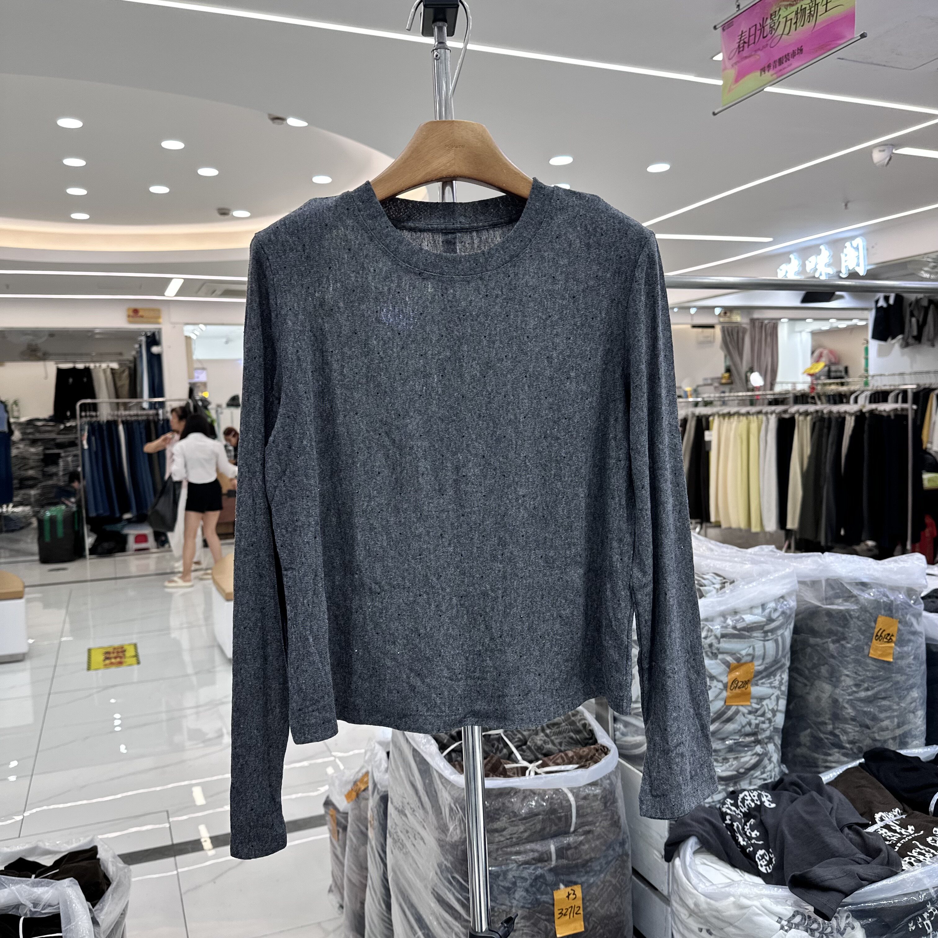 KXY3313正版重工艺烫钻T恤上衣