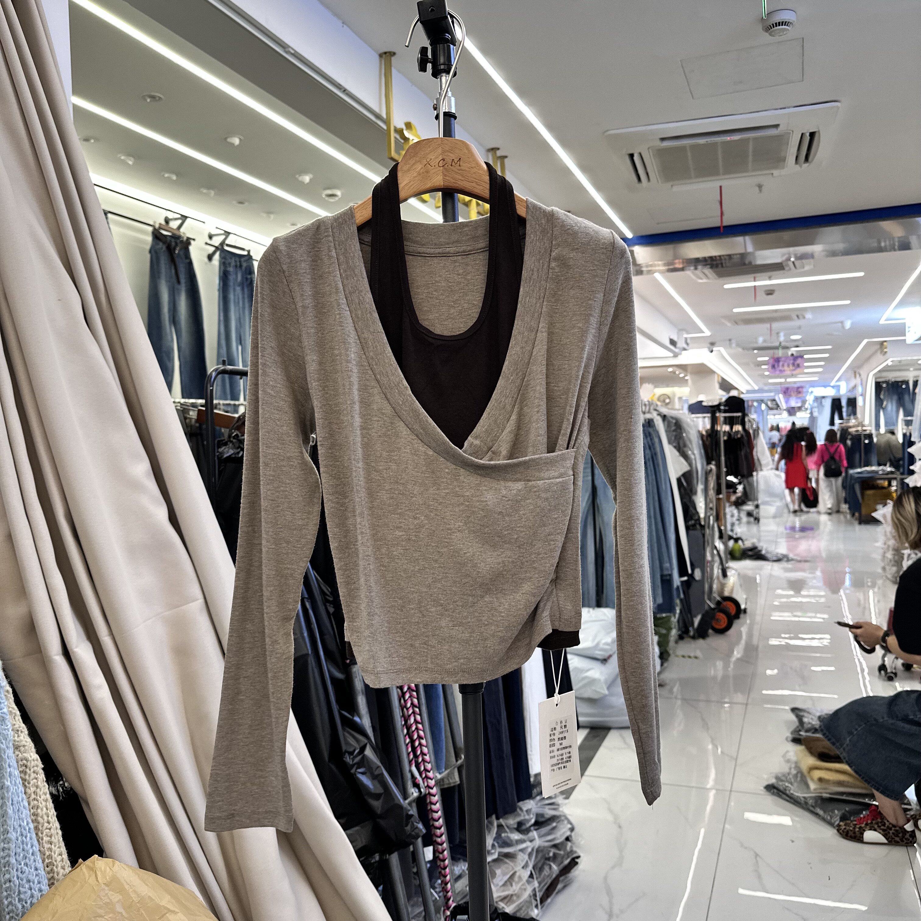 YUANXI元熙269115假两件挂脖上衣