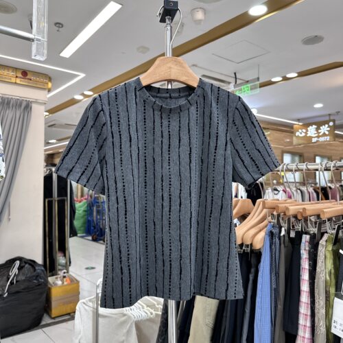 壹禾色YHS92830通勤短袖T恤上衣