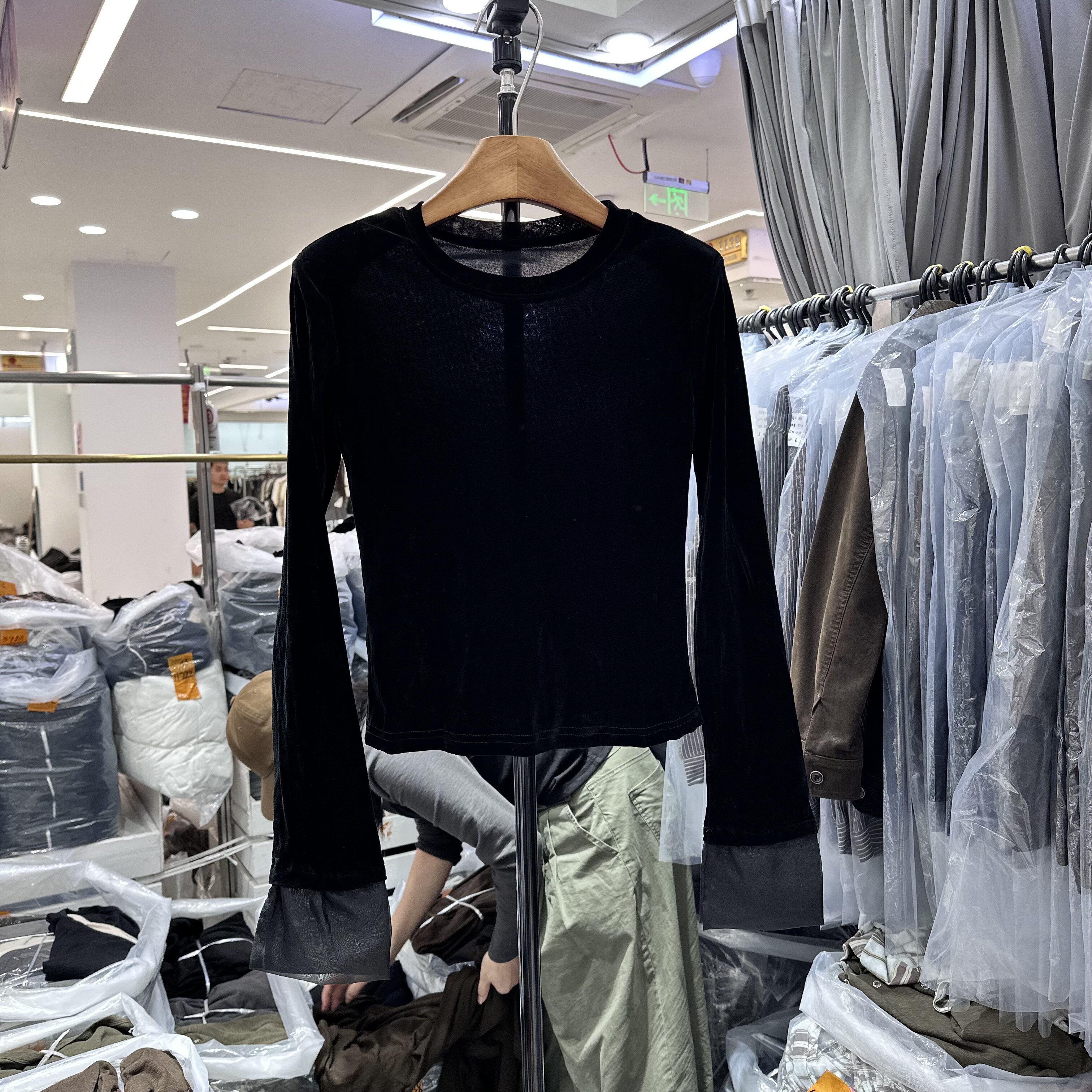 袖口拼接设计小众丝绒T恤上衣
