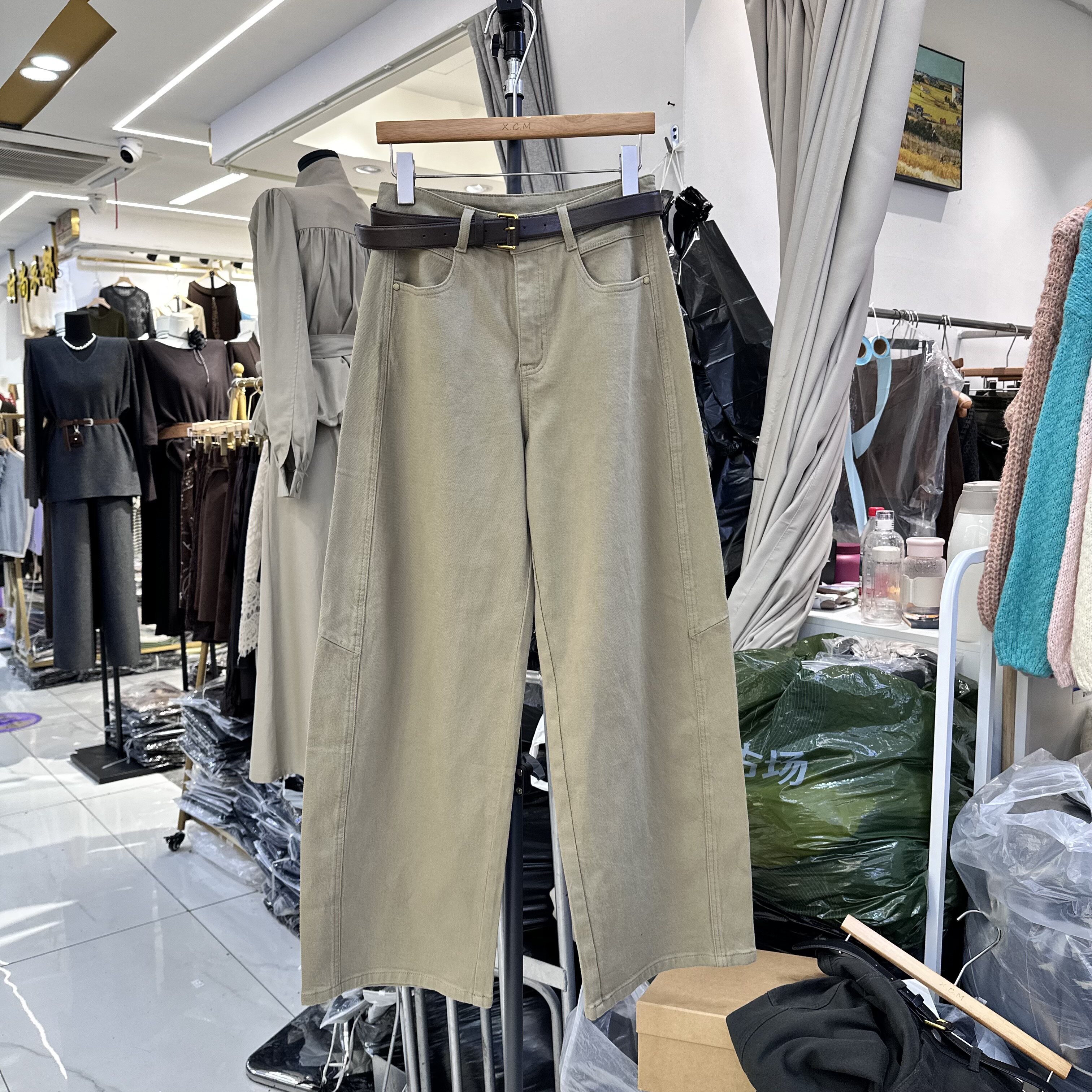 高腰卡其直筒显瘦百搭休闲裤女