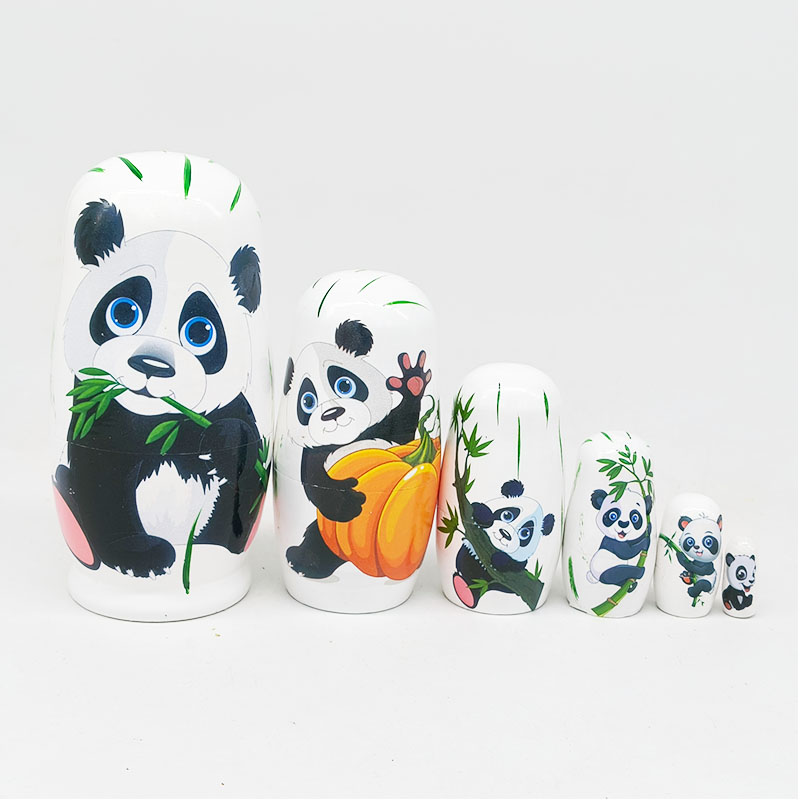 丫丫宝贝俄罗斯套娃儿童玩耍