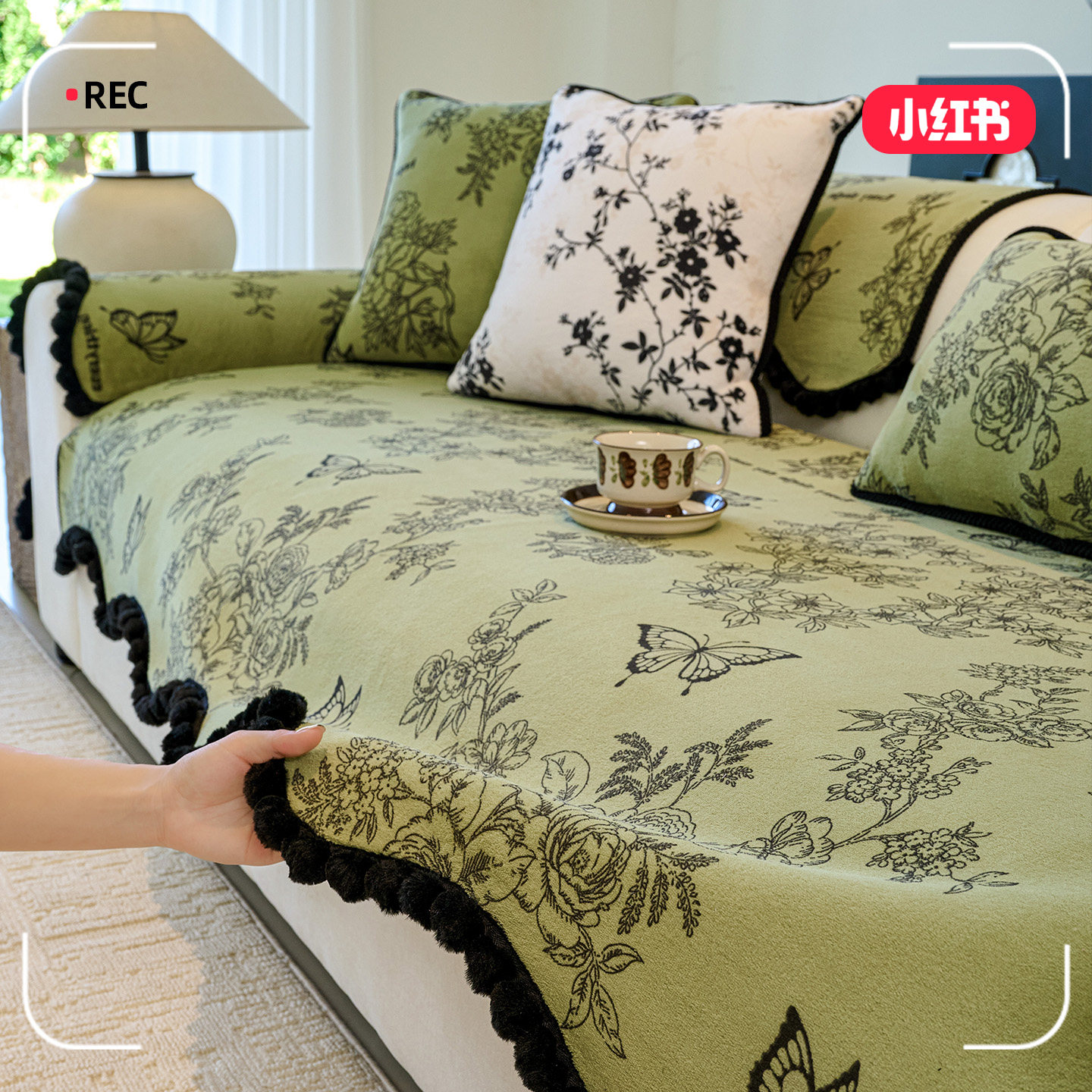 牛奶绒秋冬季沙发垫加厚保暖2025新款固定防滑坐垫直排防猫抓铺垫