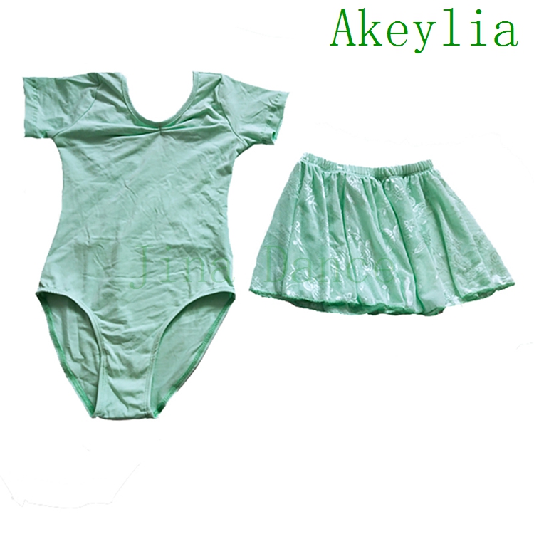 草绿色舞蹈露背连体衣