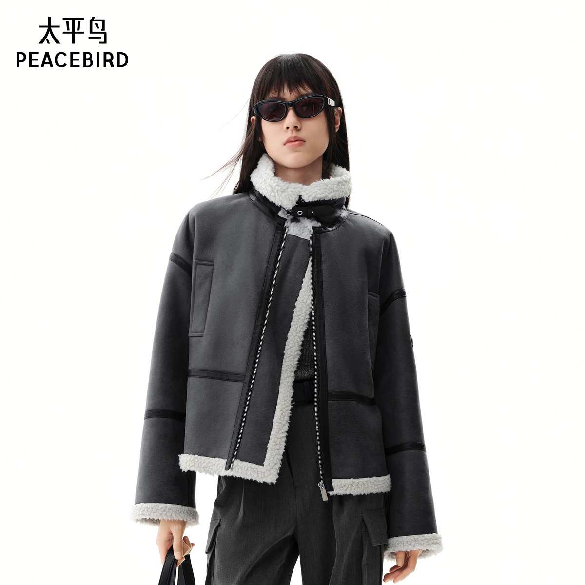 太平鸟年冬季款仿毛翻领外套A3AEE4346