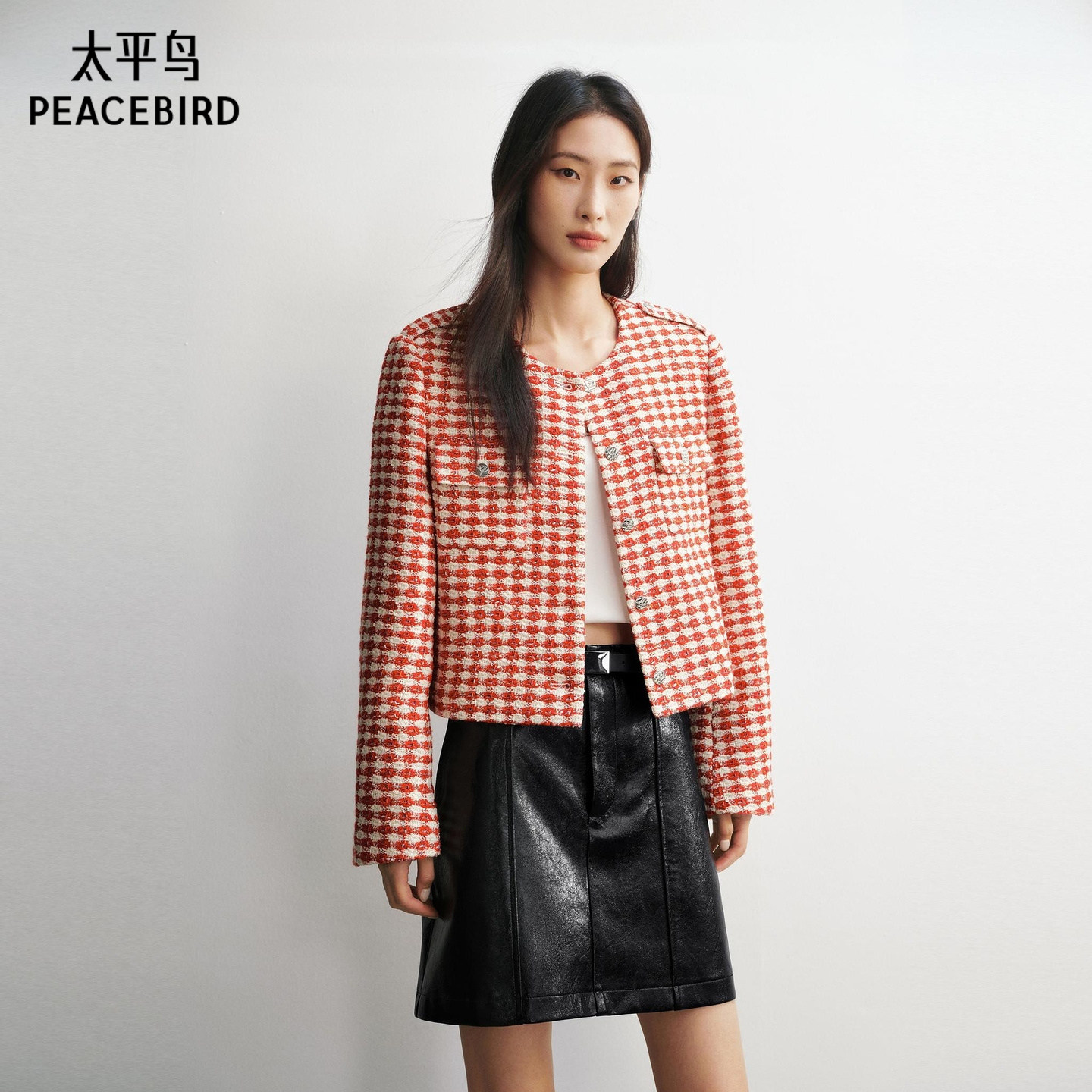 【商场同款】太平鸟樱桃红截短圆领花纱小香风外套女A1BBG122