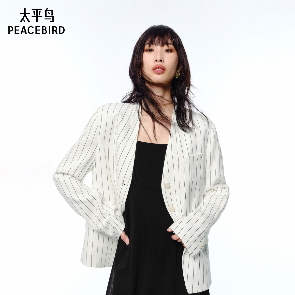 商场同款太平鸟亚麻提花黑白条纹无领西装外套女夏新款A1BAF21