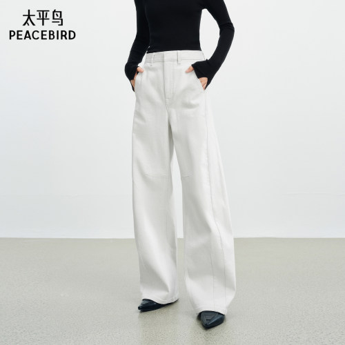 太平鸟26冬新款显瘦弯刀牛仔裤女
