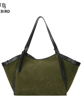 【商场同款】太平鸟植绒牛皮革手拎包女士时尚新款斜跨A1YFF4274