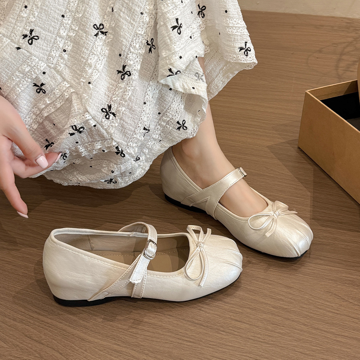 法式内增高银色芭蕾舞鞋女2025新款春季配裙子玛丽珍小皮鞋晚晚鞋,女鞋,玛丽珍鞋,淘宝优惠券,粉丝福利购,淘宝优惠卷