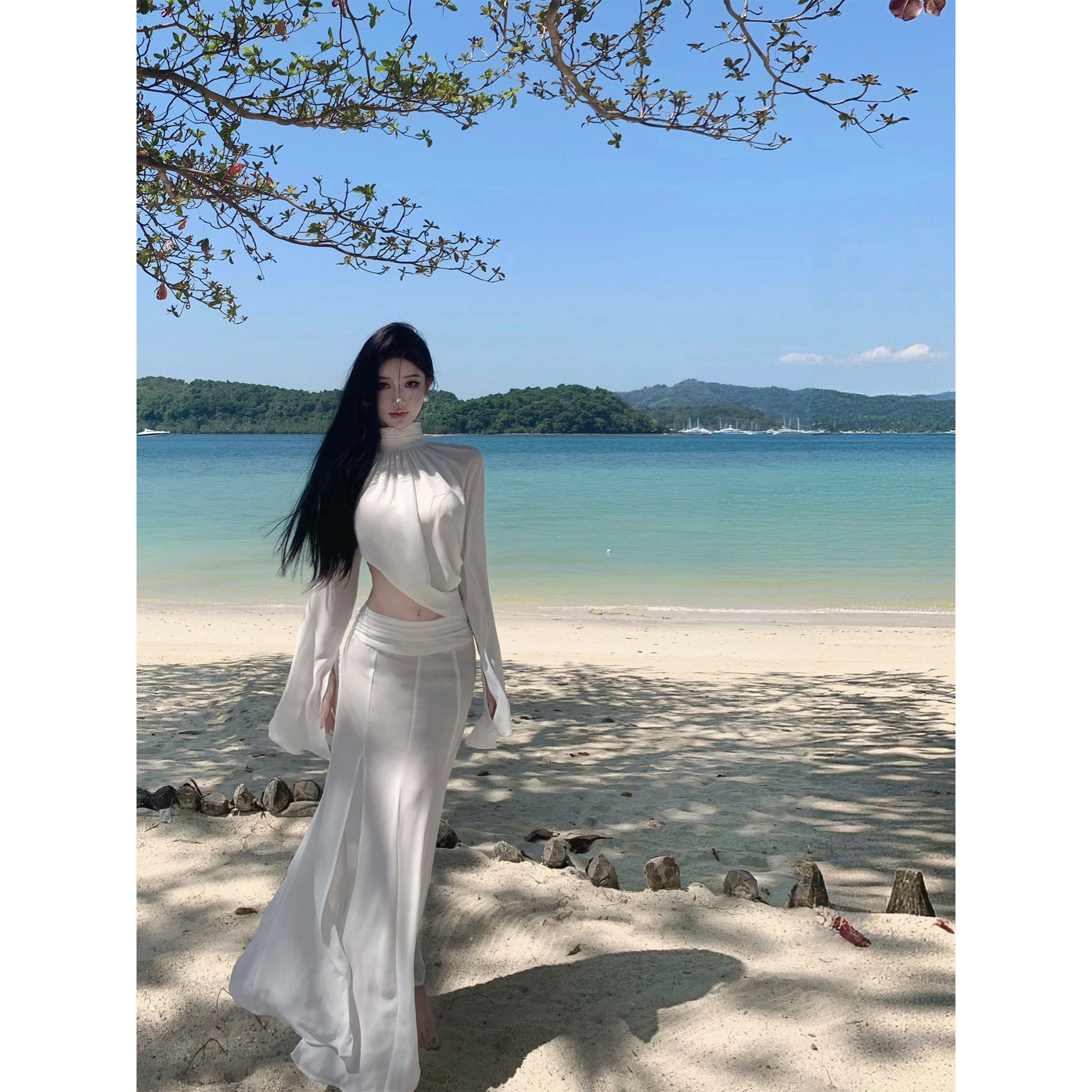JAYKY YANG【佩斯白月光】简约高领堆褶上衣女垂坠开叉半身裙套装