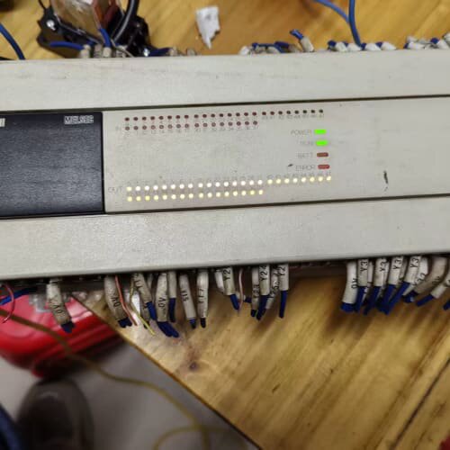 议价PLC FX3U-80MT/ES-A，件，成色还可维修