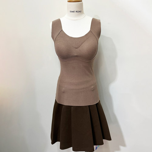 汤米诺高弹聚热抗静电背心女冬